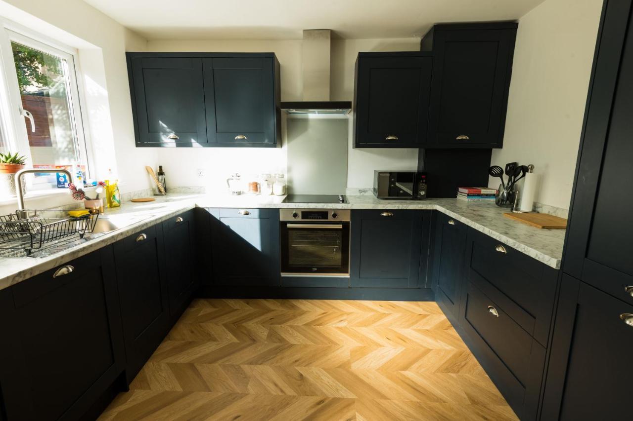 Amazing New 3 Double Bed House In Staple Hill! Bristol Exterior foto