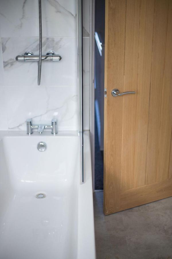 Amazing New 3 Double Bed House In Staple Hill! Bristol Exterior foto